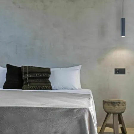 Kymata Bohemian Lixouri